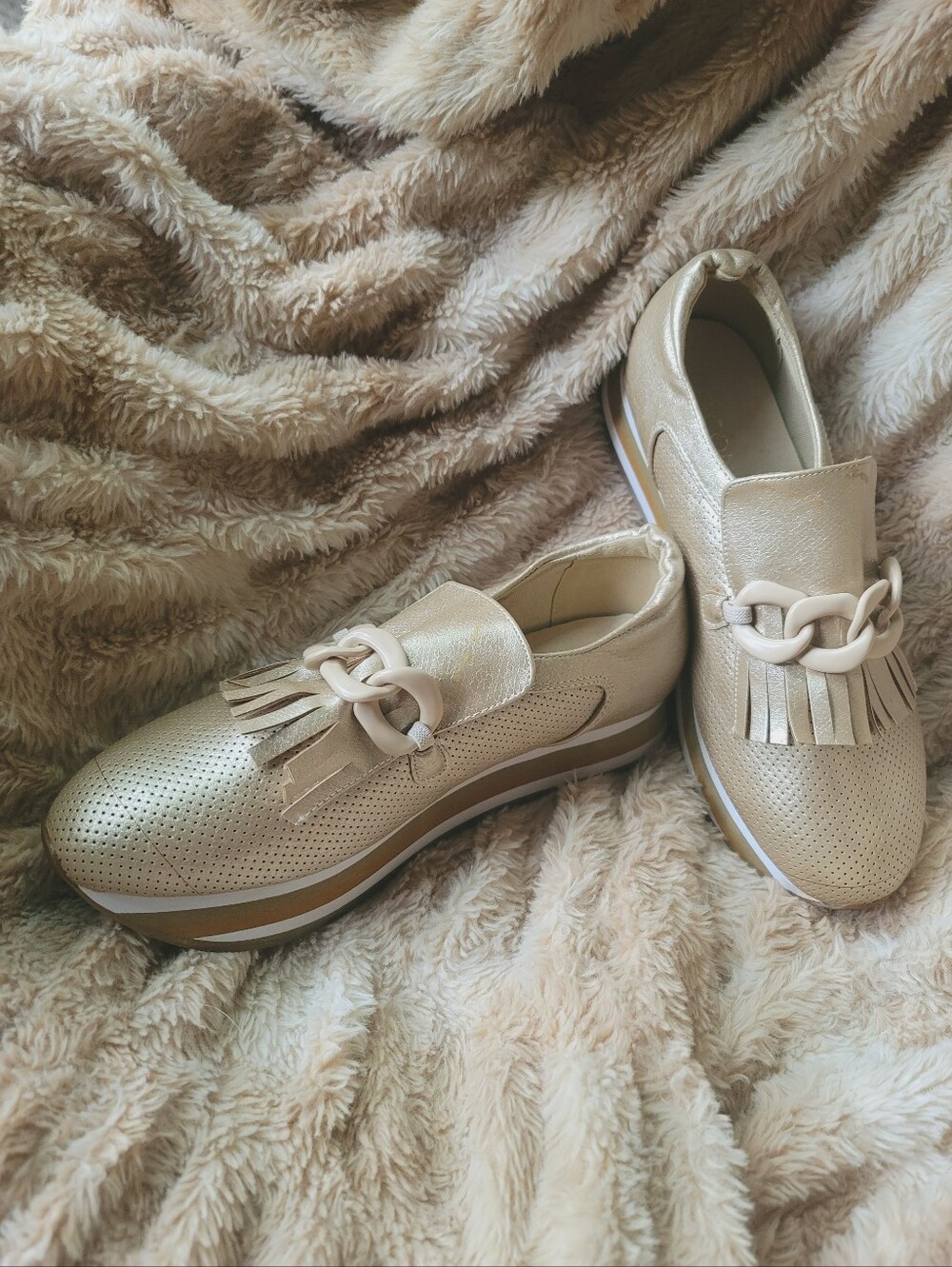 GOLD 'BESS' PLATFORM LOAFERS W/FRINGE & CHAIN DETAIL COCONUTS BY MATISSE